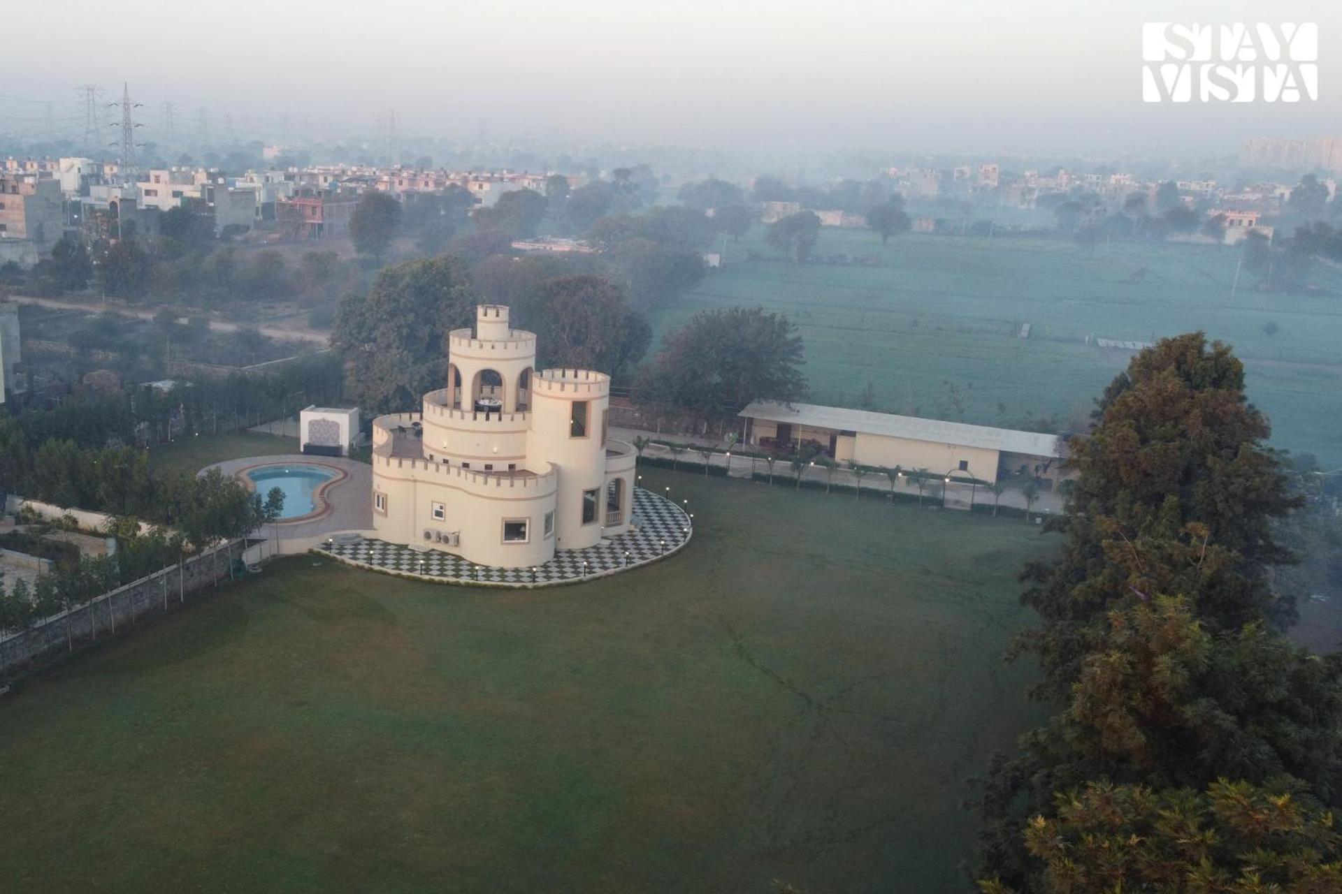 Stayvista'S Mystic Castle With Terrace, Swimming Pool, Lawn With Gazebo ジャイプール エクステリア 写真