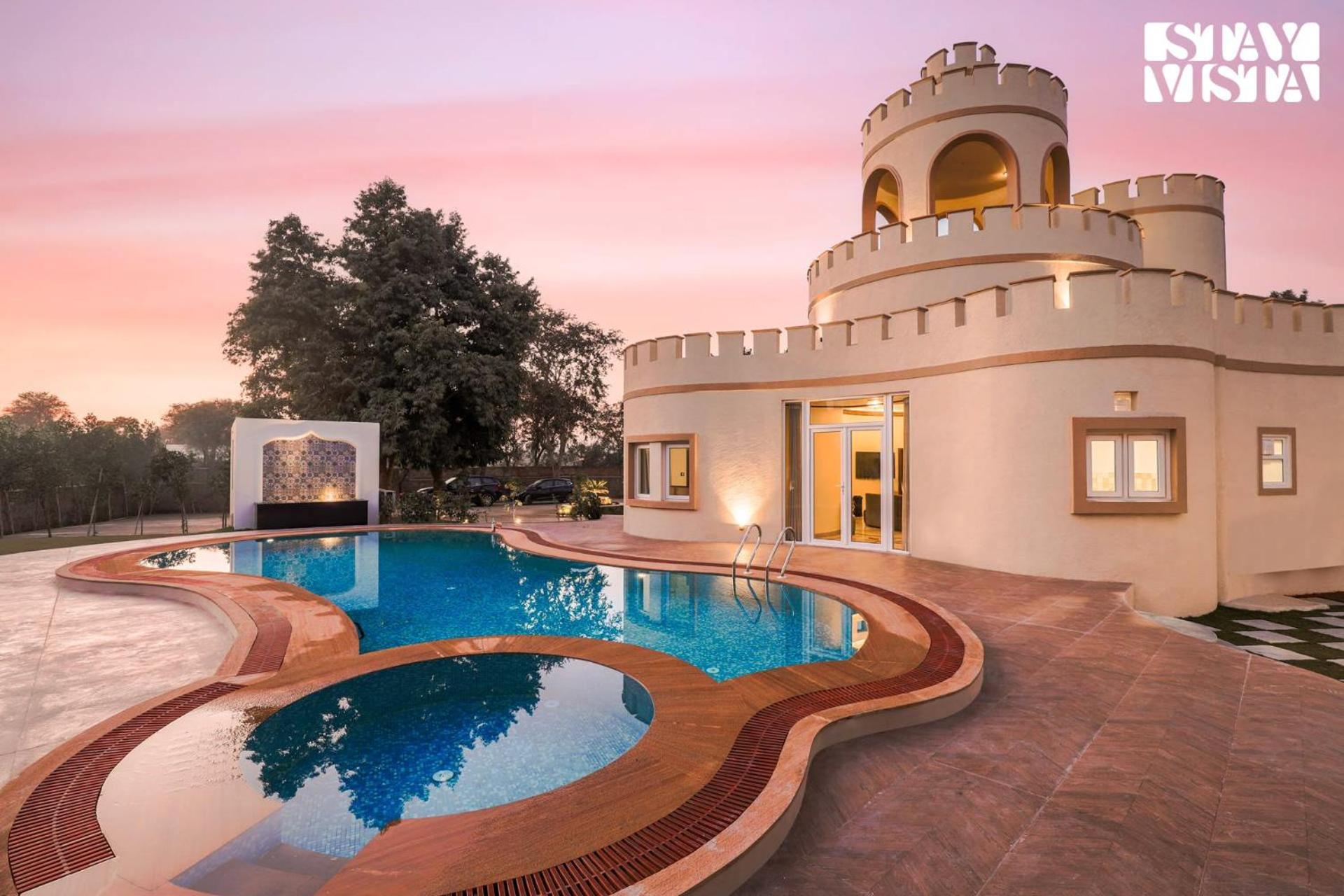 Stayvista'S Mystic Castle With Terrace, Swimming Pool, Lawn With Gazebo ジャイプール エクステリア 写真