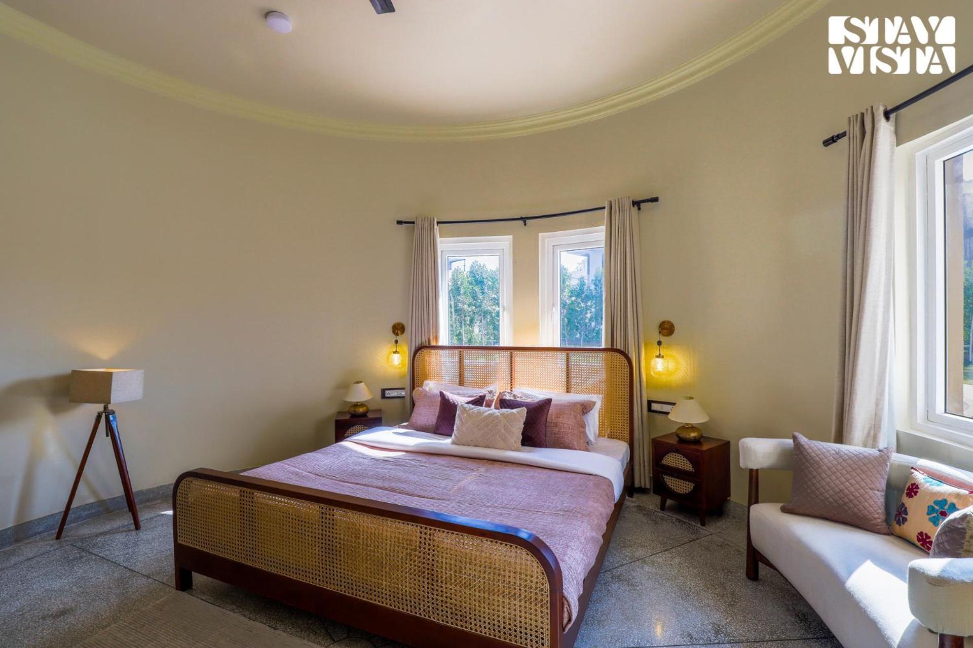 Stayvista'S Mystic Castle With Terrace, Swimming Pool, Lawn With Gazebo ジャイプール エクステリア 写真
